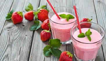 Strawberry-Almond-Coconut Smoothie